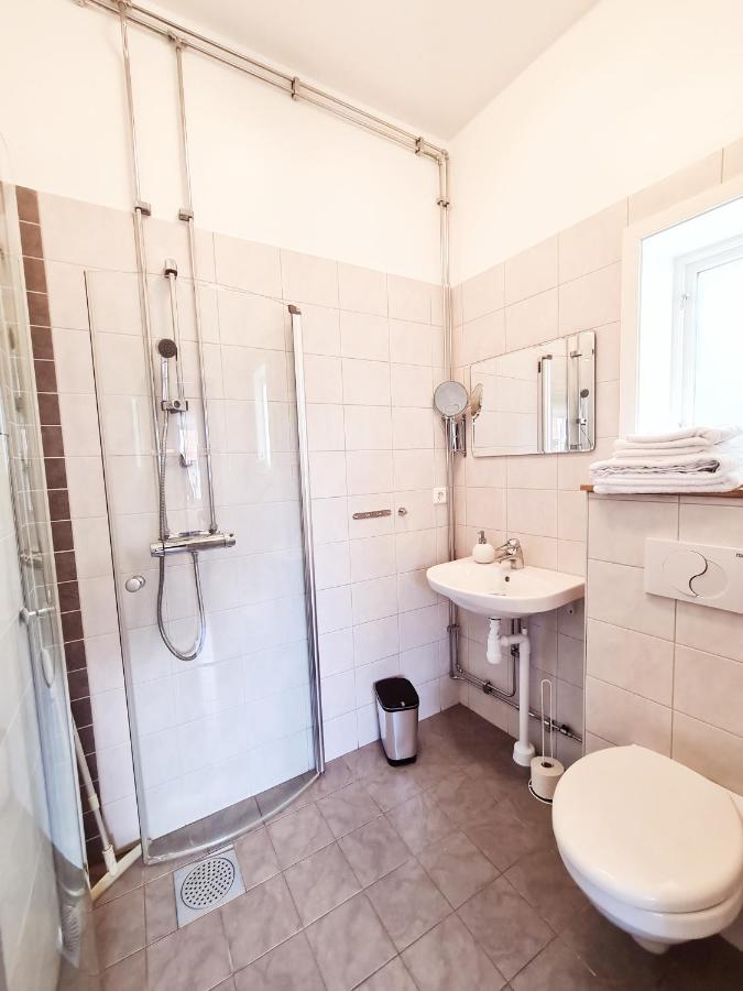 Roeda Magasinet Hotel Mariefred Eksteriør billede